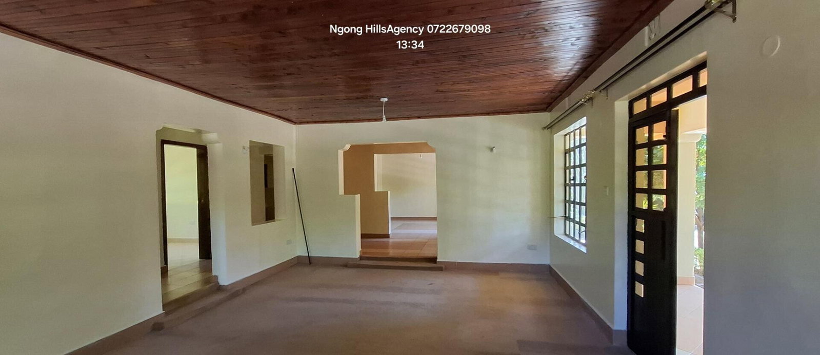 Quarter Acre 5BR House with Garden