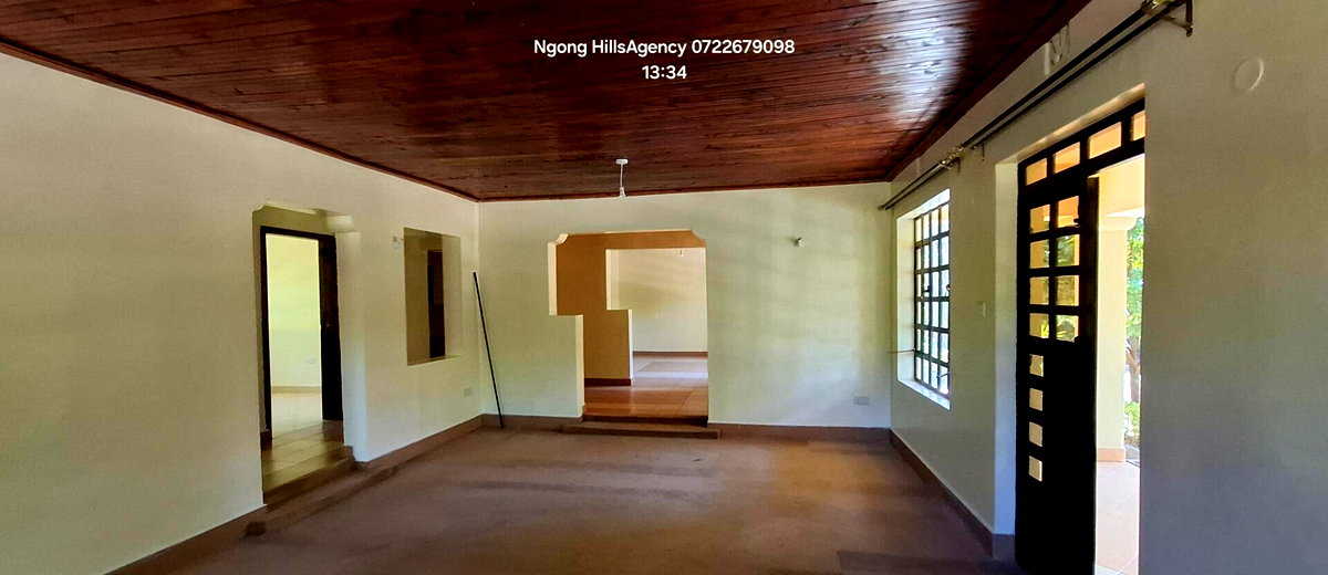 Quarter Acre 5BR House with Garden