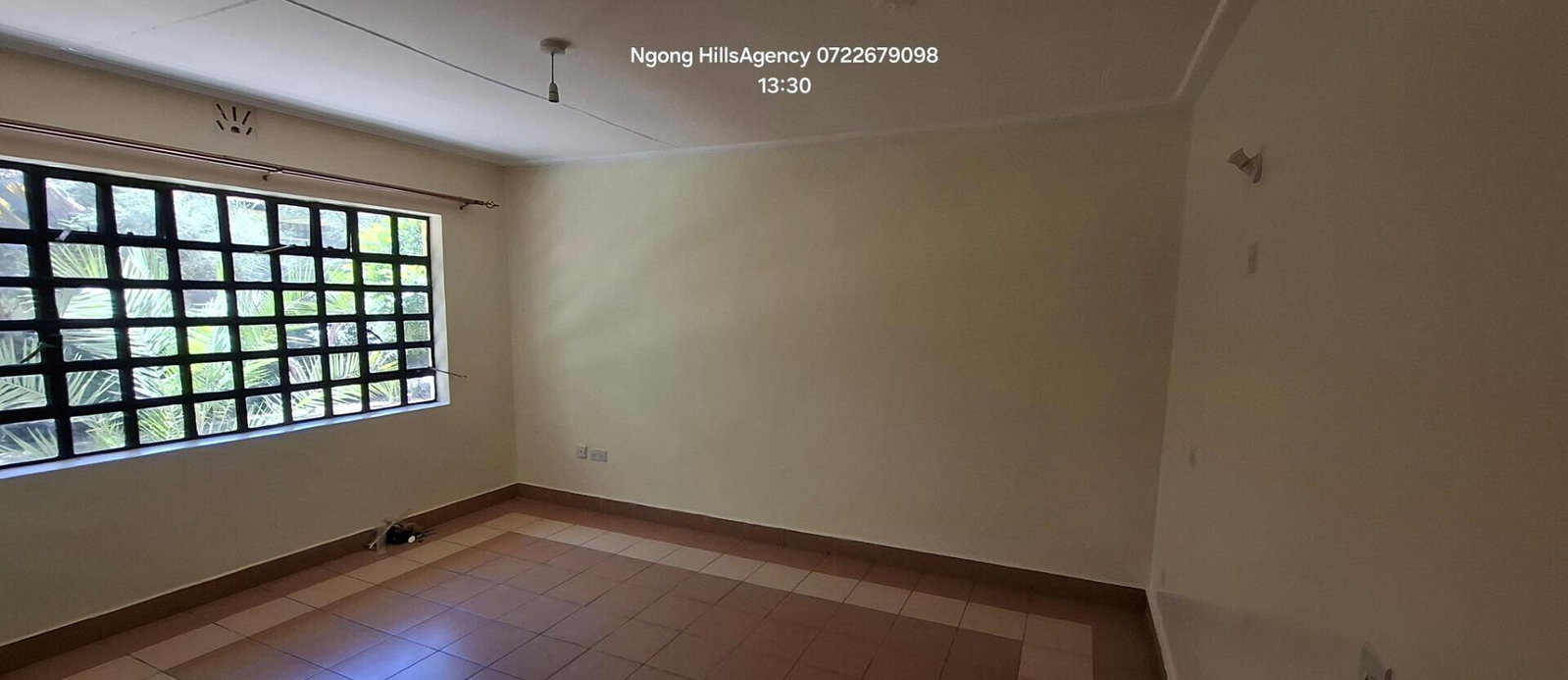 Quarter Acre 5BR House with Garden