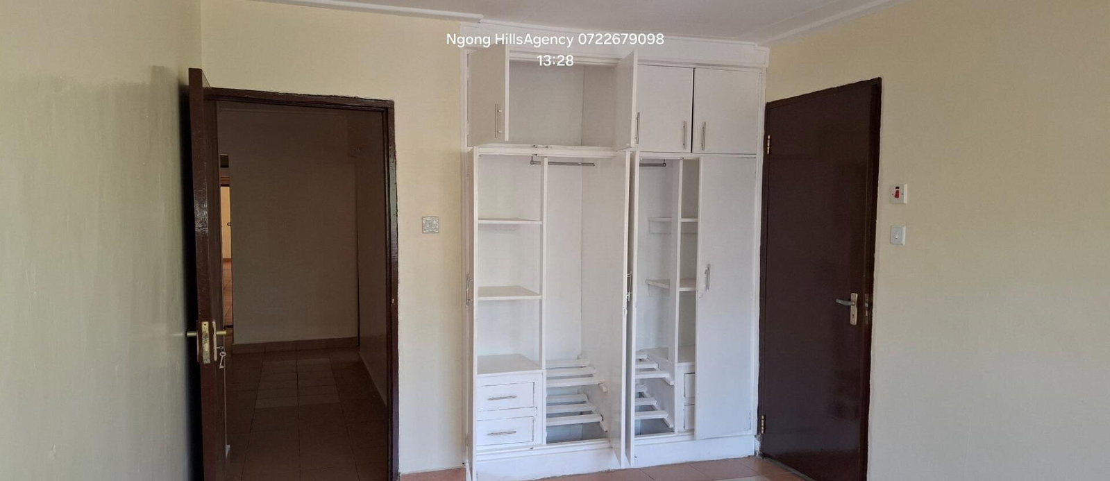 Quarter Acre 5BR House with Garden