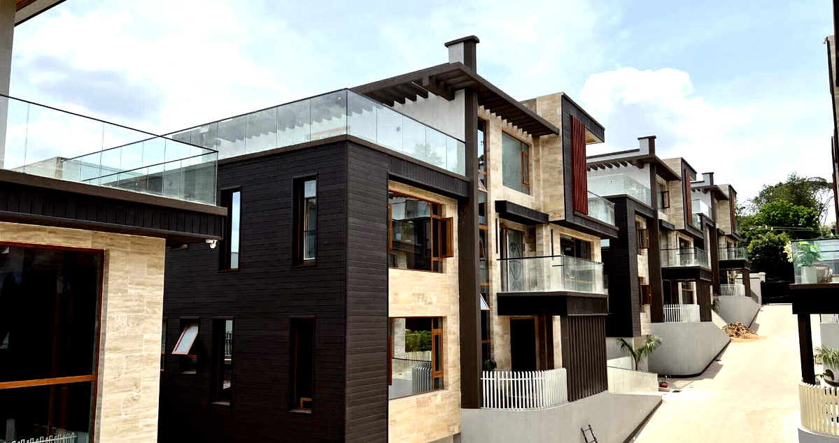 6-Ensuite Villa with Sauna & Meeting Room - Lavington