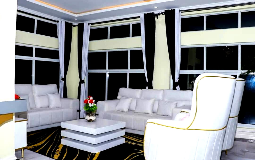 6BR Fully Furnished Townhouse with Pool & Gazebo - Olkeri Ngong