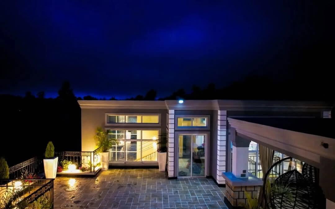 6BR Fully Furnished Townhouse with Pool & Gazebo - Olkeri Ngong