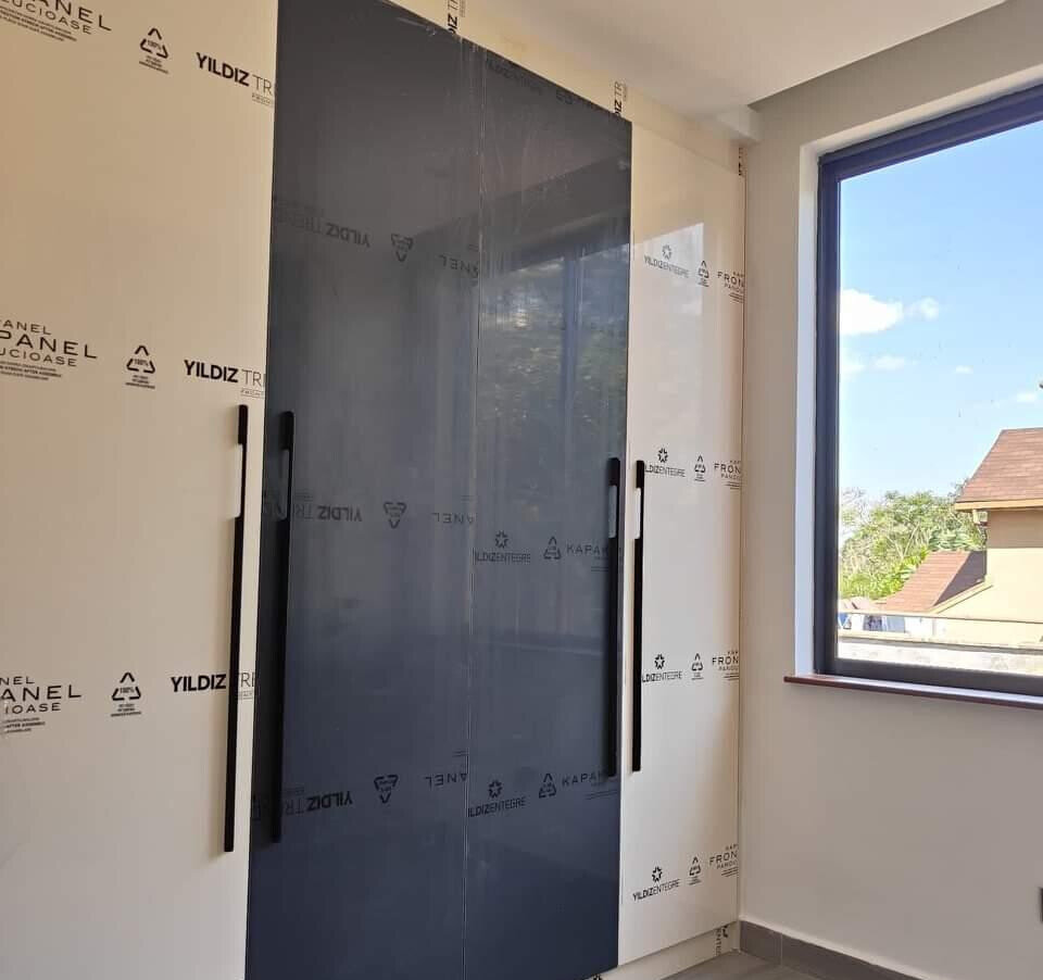 5-Ensuite Townhouse with Walk-In Closet & Private Balcony - Lavington