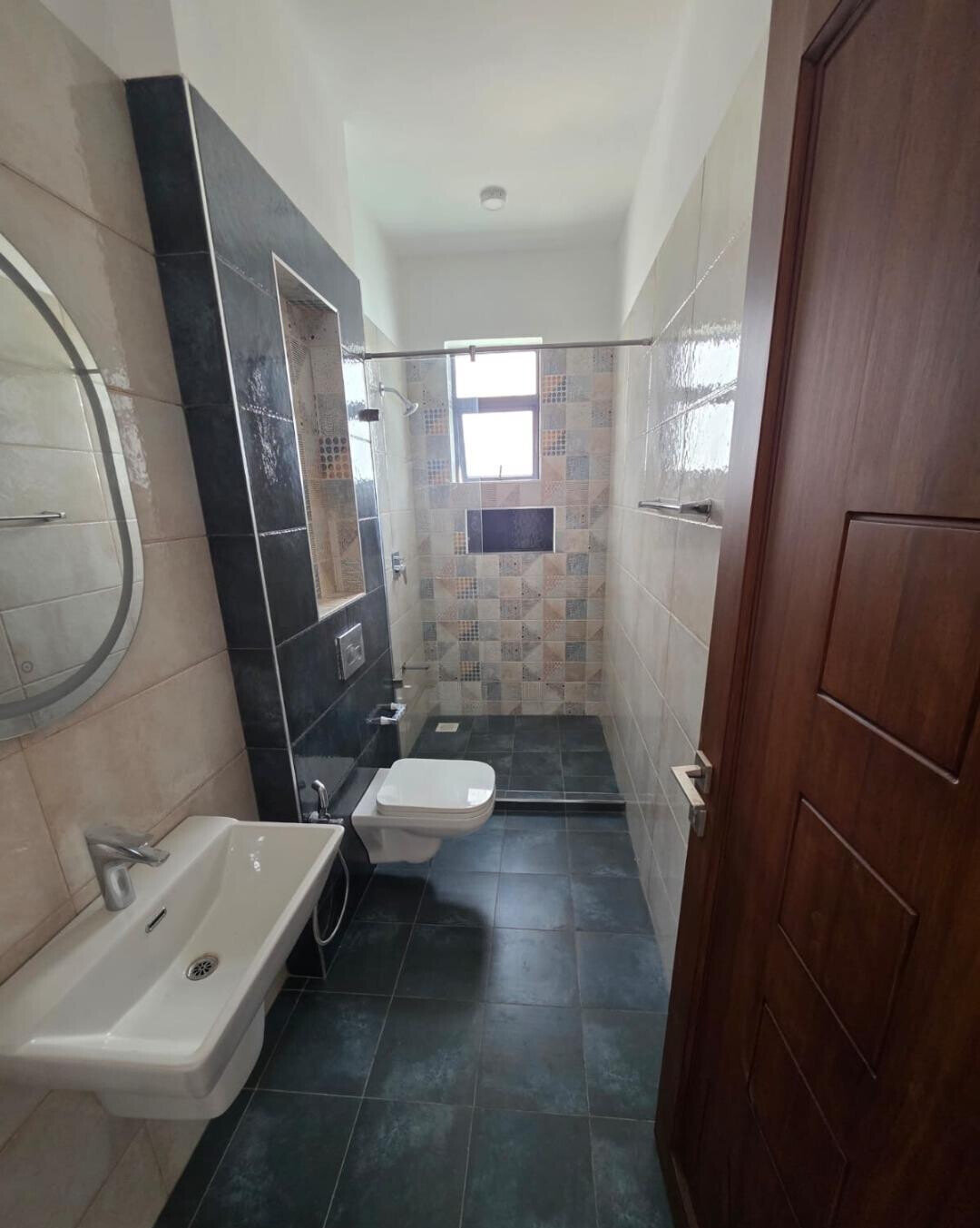 3BR with DSQ, Balcony in Every Room & Pool - Nyali, Mombasa
