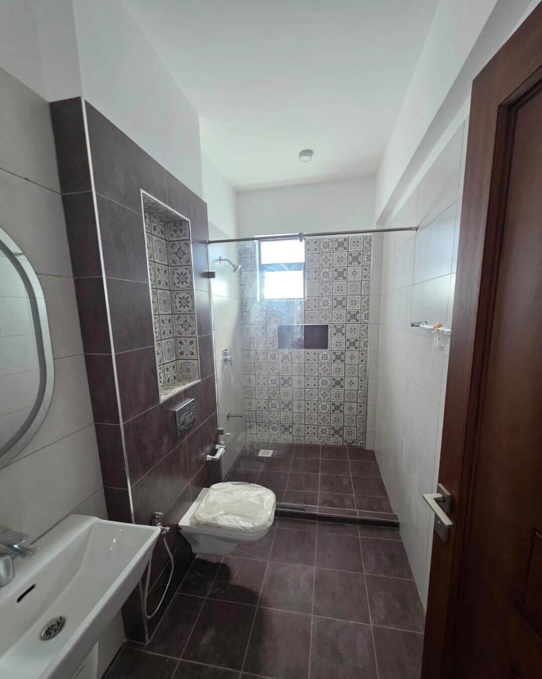 3BR with DSQ, Balcony in Every Room & Pool - Nyali, Mombasa