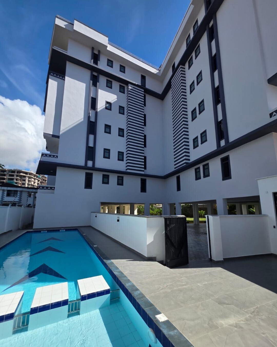 3BR with DSQ, Balcony in Every Room & Pool - Nyali, Mombasa
