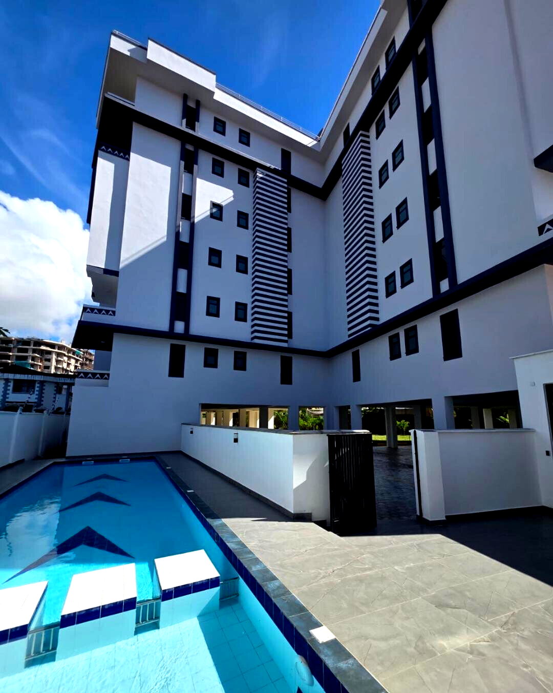 3BR with DSQ, Balcony in Every Room & Pool - Nyali, Mombasa