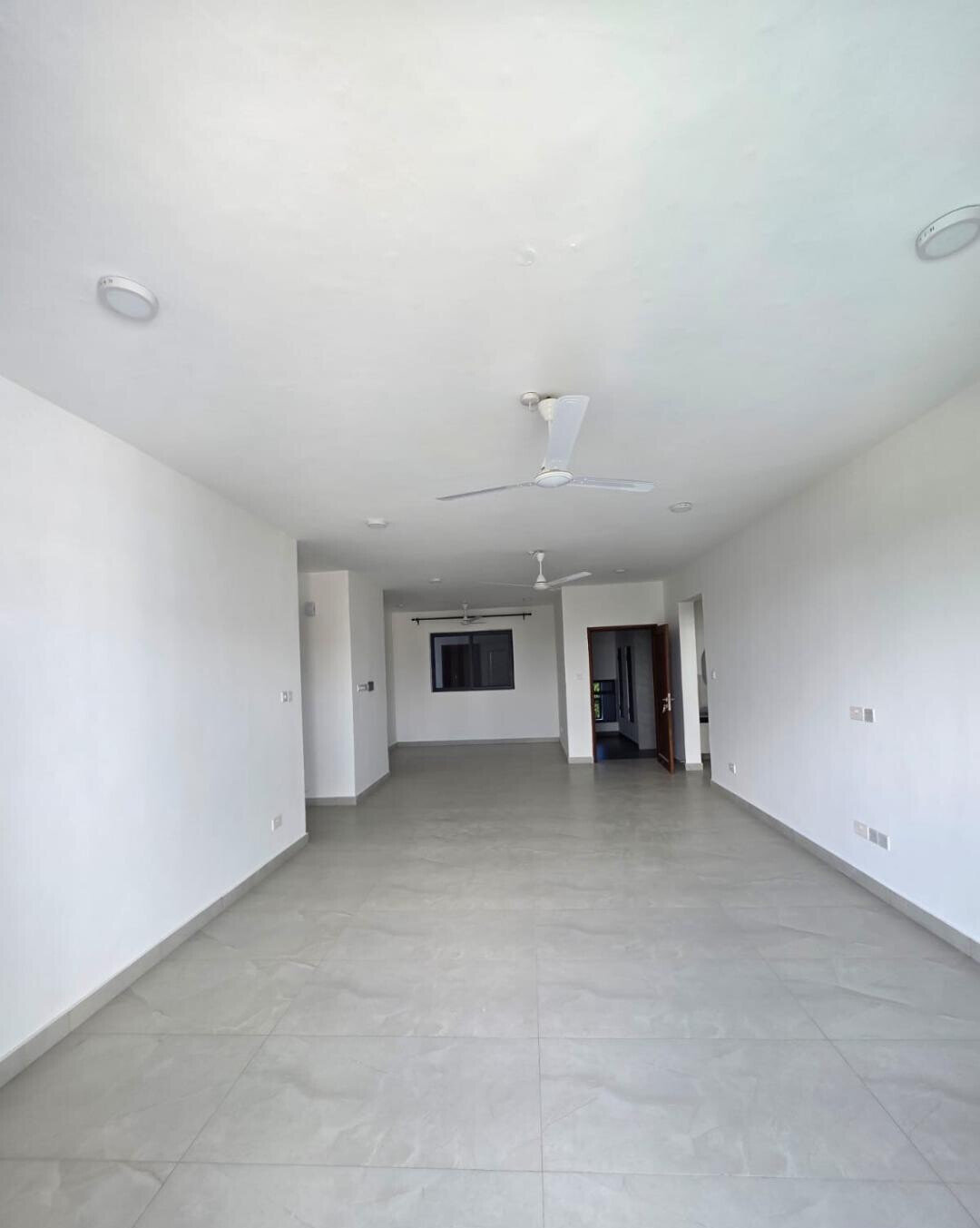 3BR with DSQ, Balcony in Every Room & Pool - Nyali, Mombasa