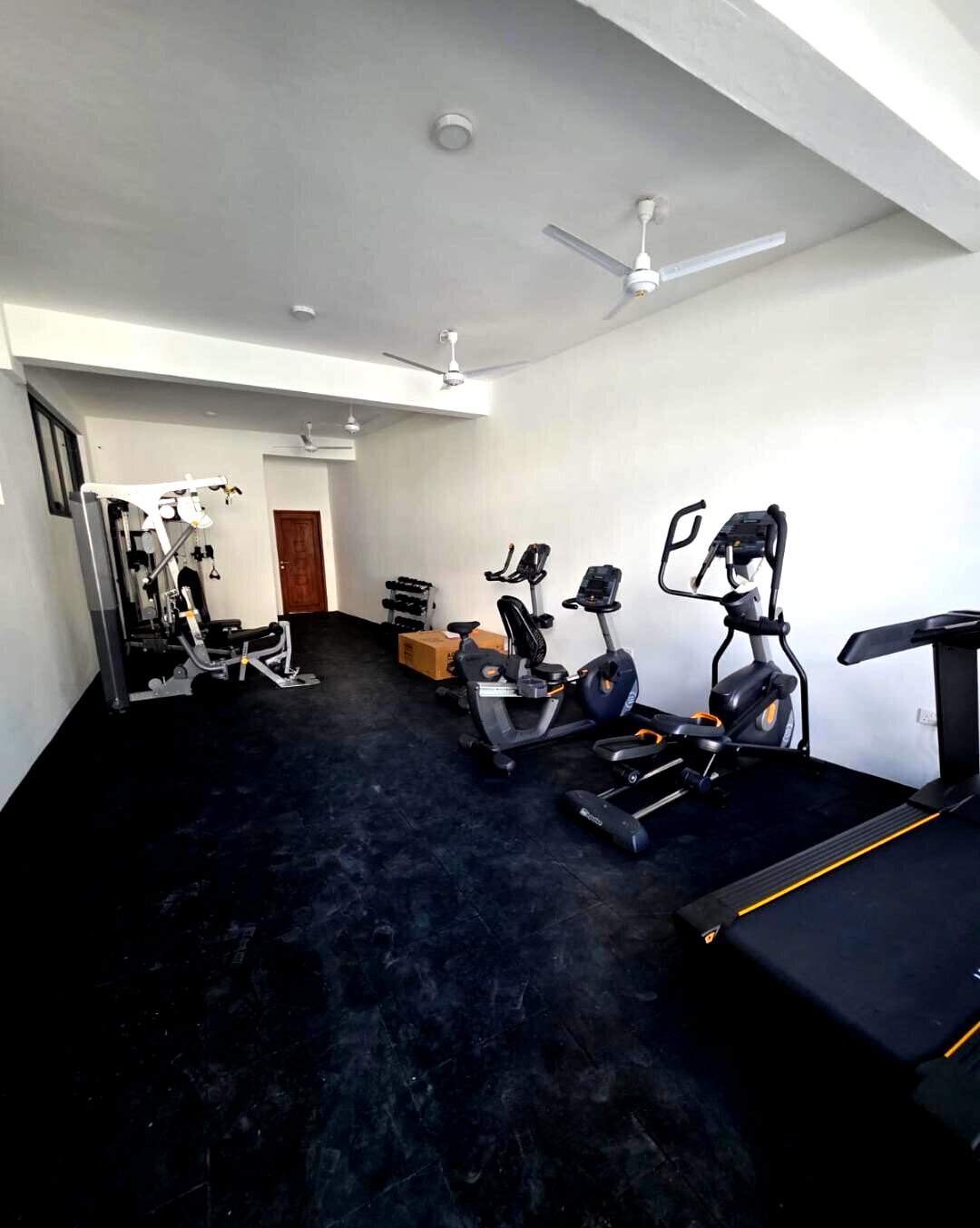 3BR with DSQ, Balcony in Every Room & Pool - Nyali, Mombasa