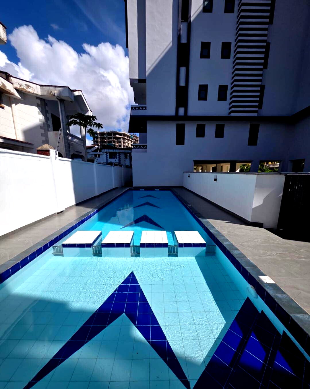3BR with DSQ, Balcony in Every Room & Pool - Nyali, Mombasa
