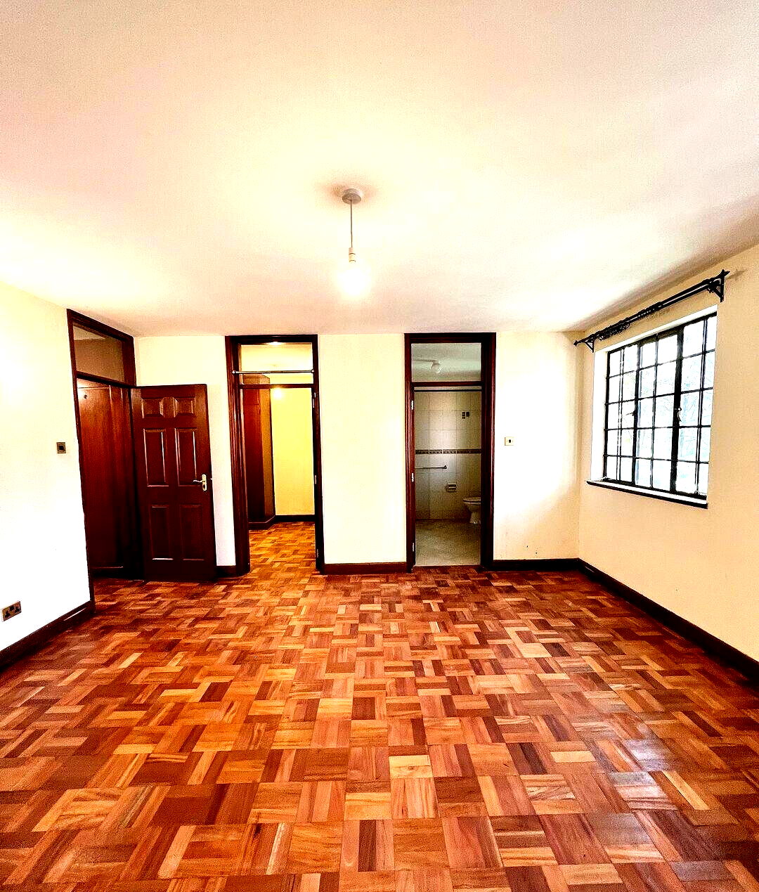4 En-Suite Bedrooms with Pool & Gym Access - Kilimani