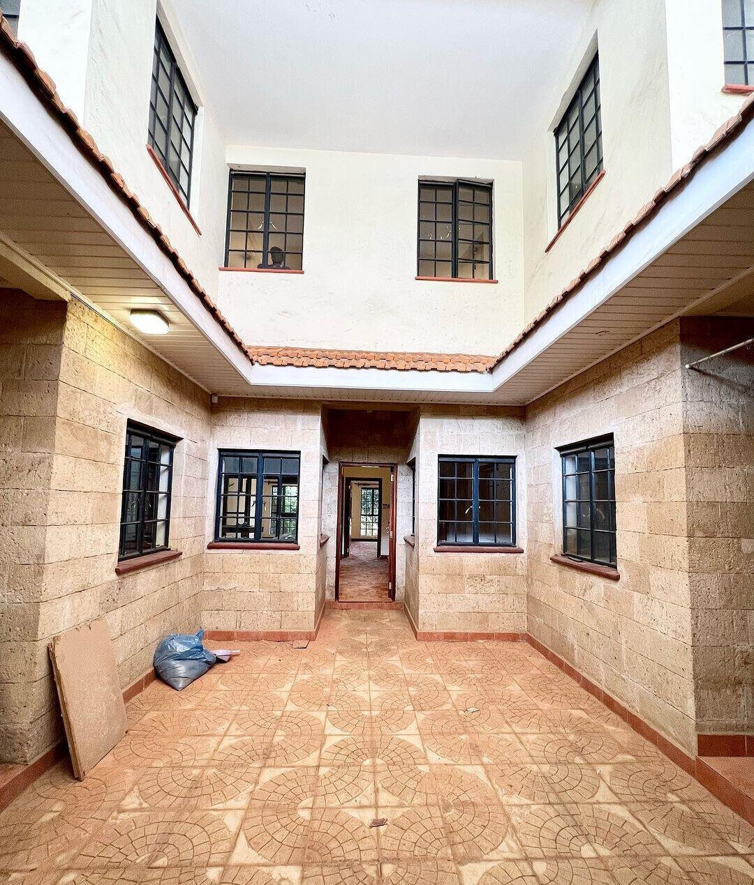 4 En-Suite Bedrooms with Pool & Gym Access - Kilimani