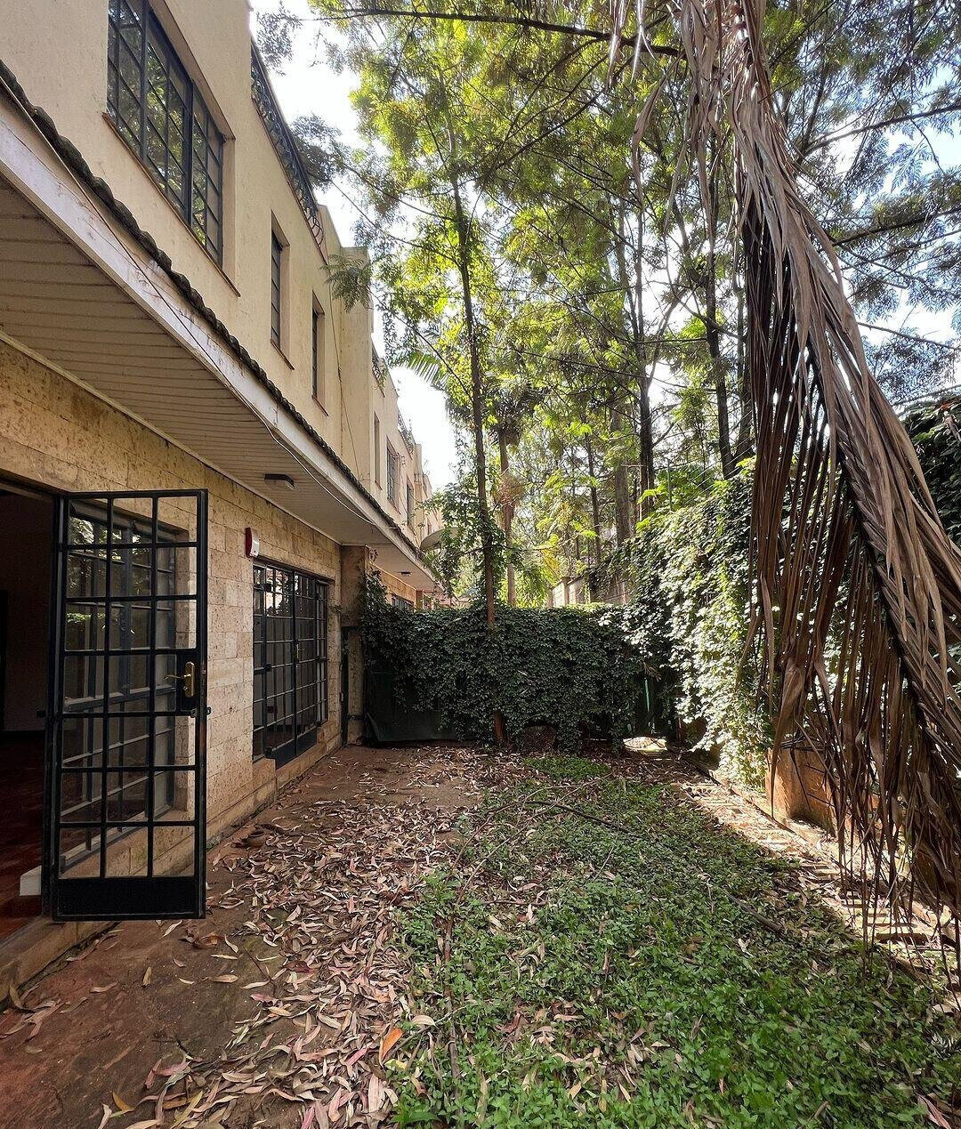 4 En-Suite Bedrooms with Pool & Gym Access - Kilimani