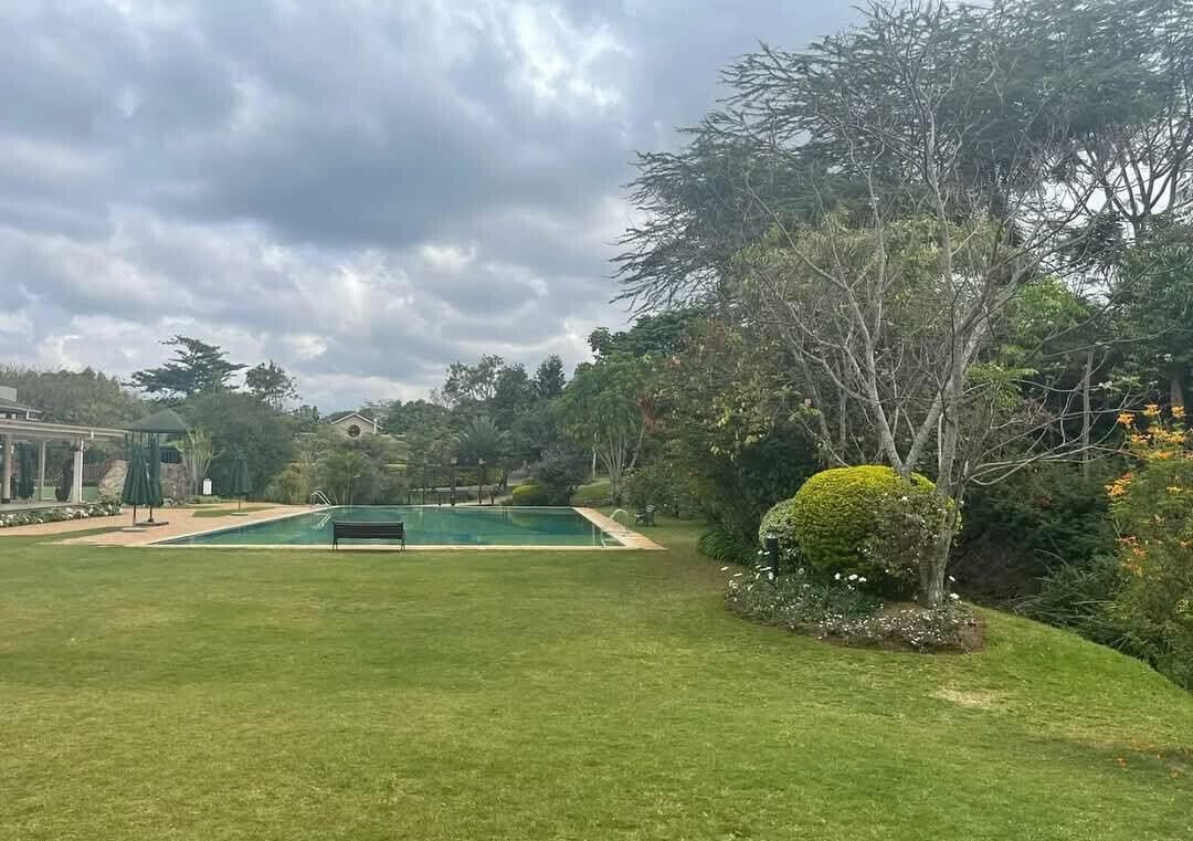 4BR Townhouse with Private Pool & Clubhouse Access - Kitisuru