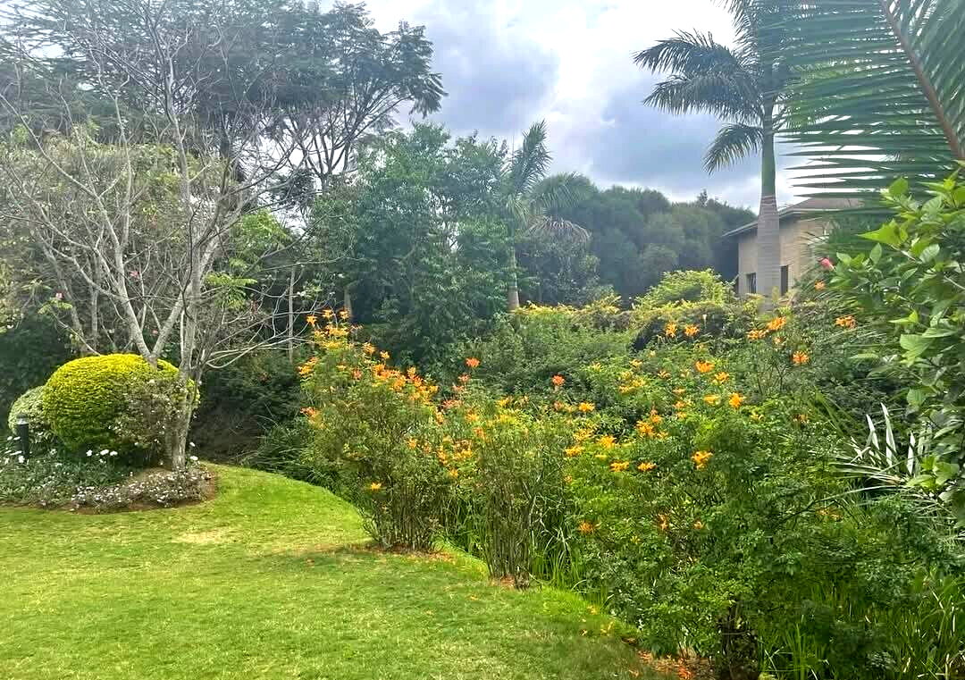 4BR Townhouse with Private Pool & Clubhouse Access - Kitisuru