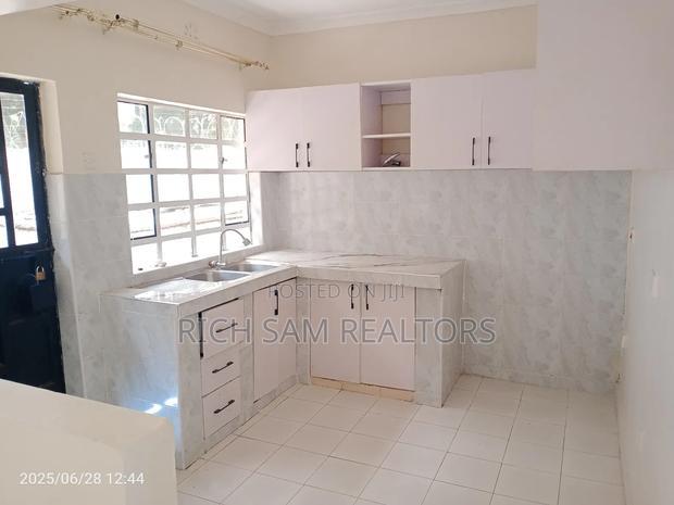 3bdrm House in Ngata Verovian, Nakuru Town West for sale