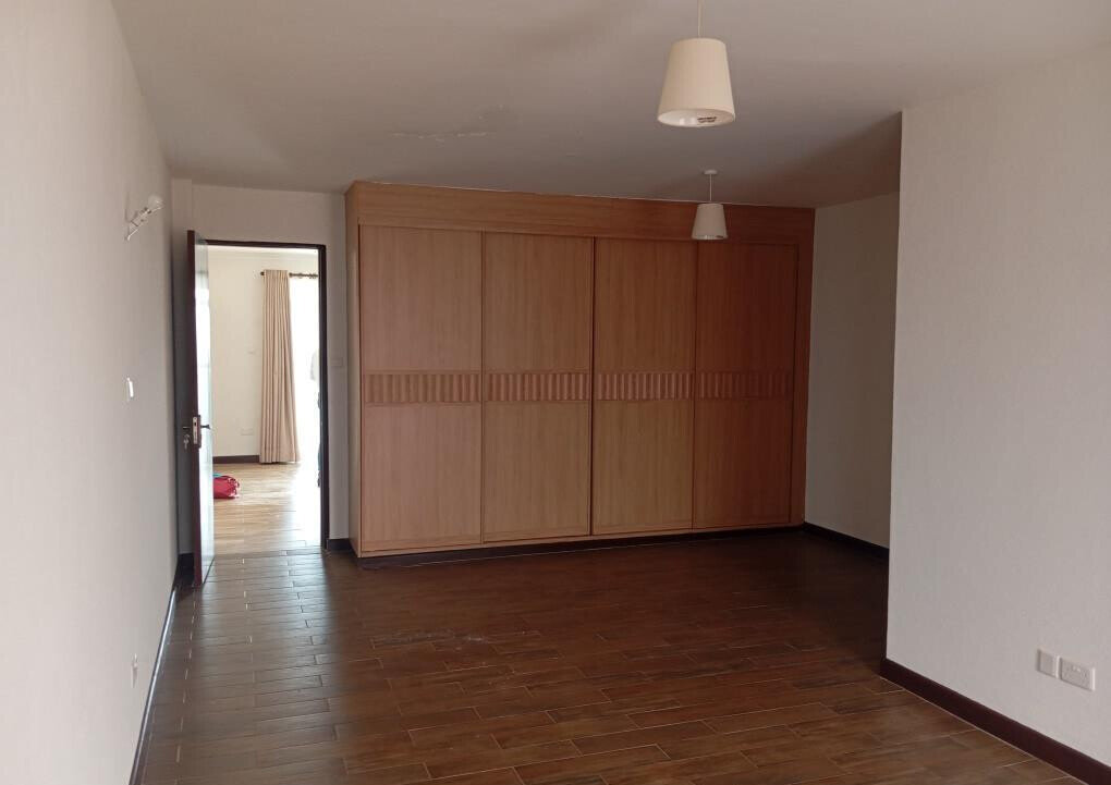 5-Ensuite Apartment with City Views & Resort Amenities - Spring Valley