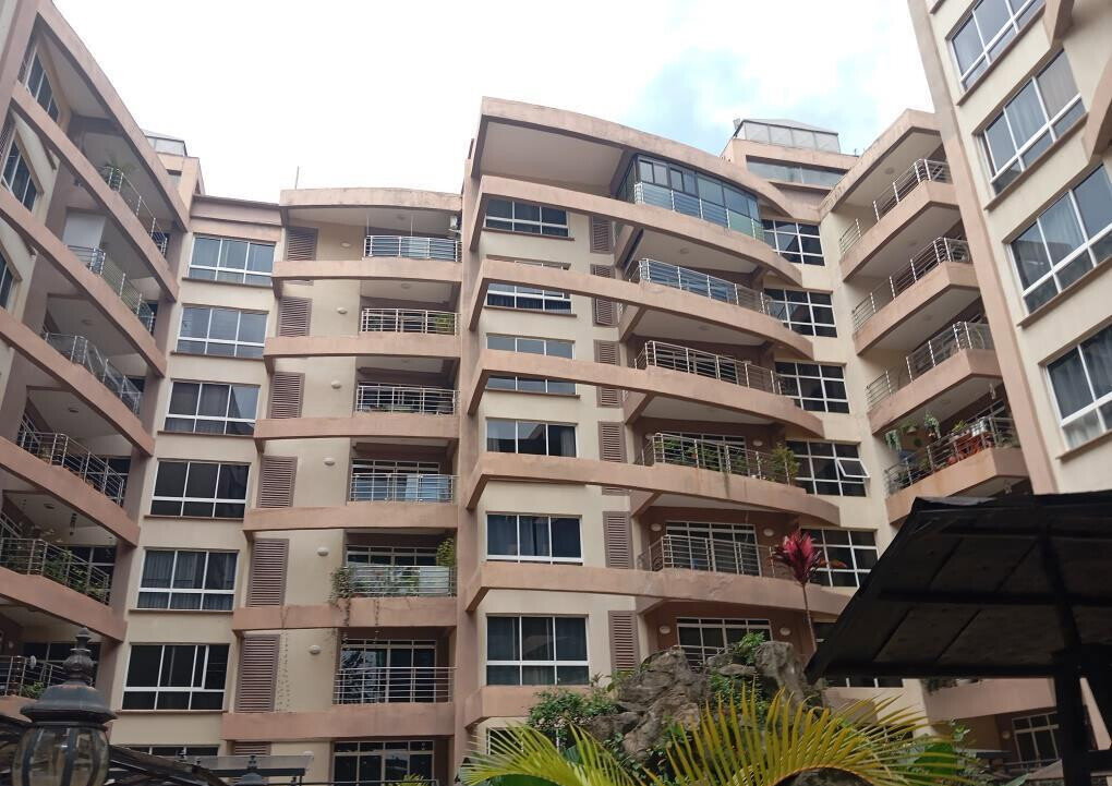 5-Ensuite Apartment with City Views & Resort Amenities - Spring Valley