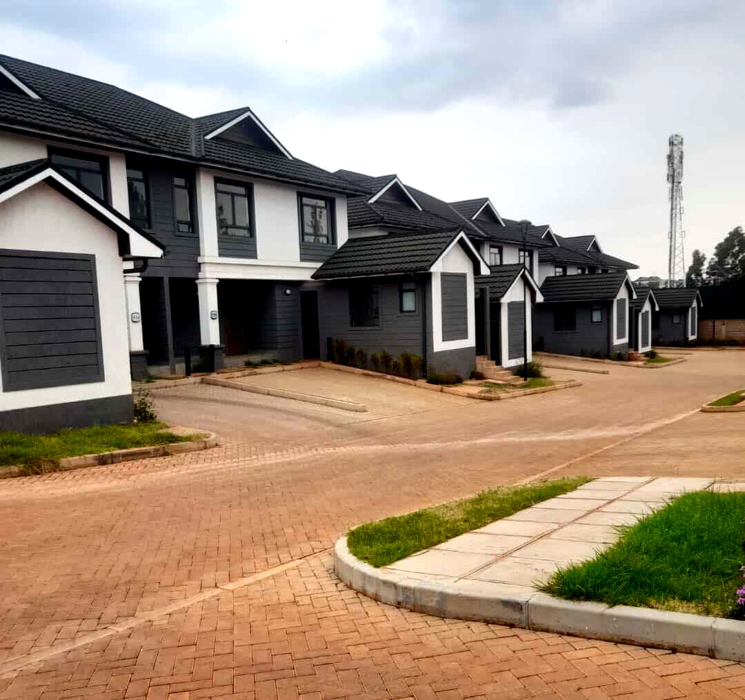 4BR All-Ensuite Townhouse with Gym & Pool - Runda