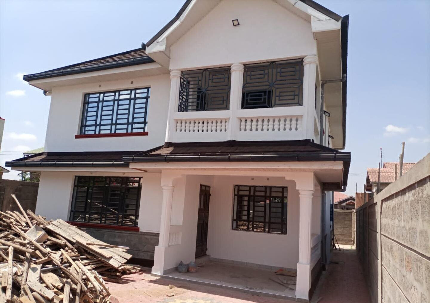 4BR All-Ensuite Townhouse on 40x80 – Super Highway, Ruiru