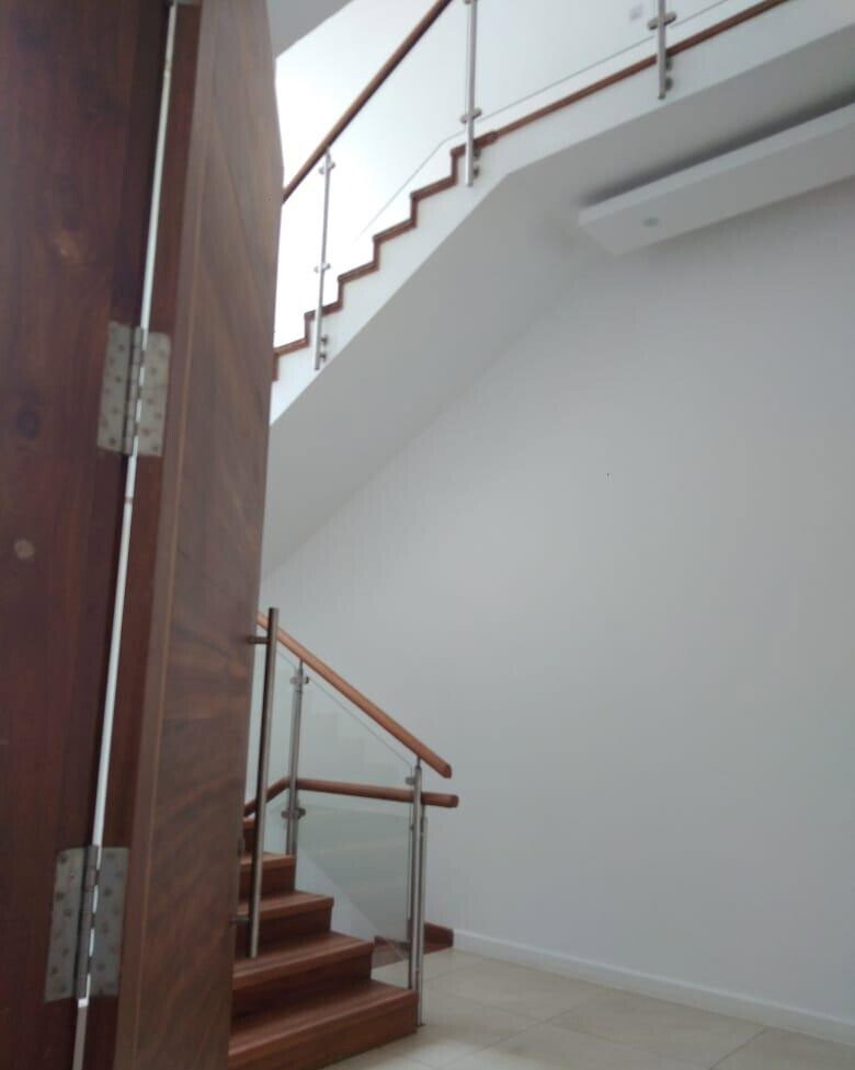 Newly Built 5BR All-Ensuite Townhouse with Pool – Kyuna