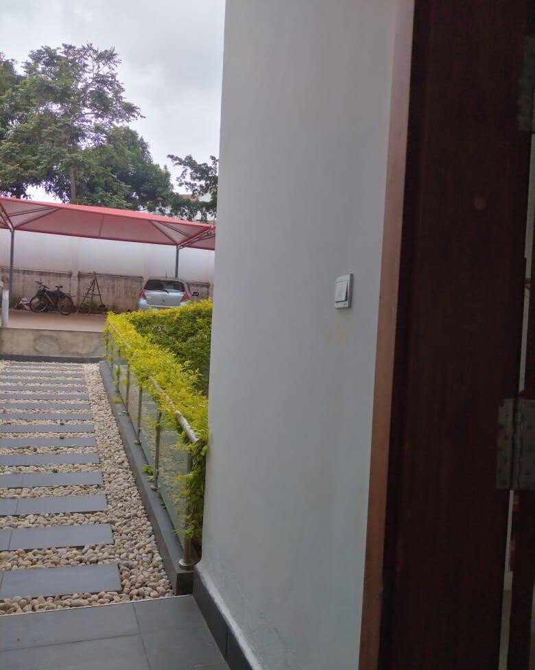 Newly Built 5BR All-Ensuite Townhouse with Pool – Kyuna