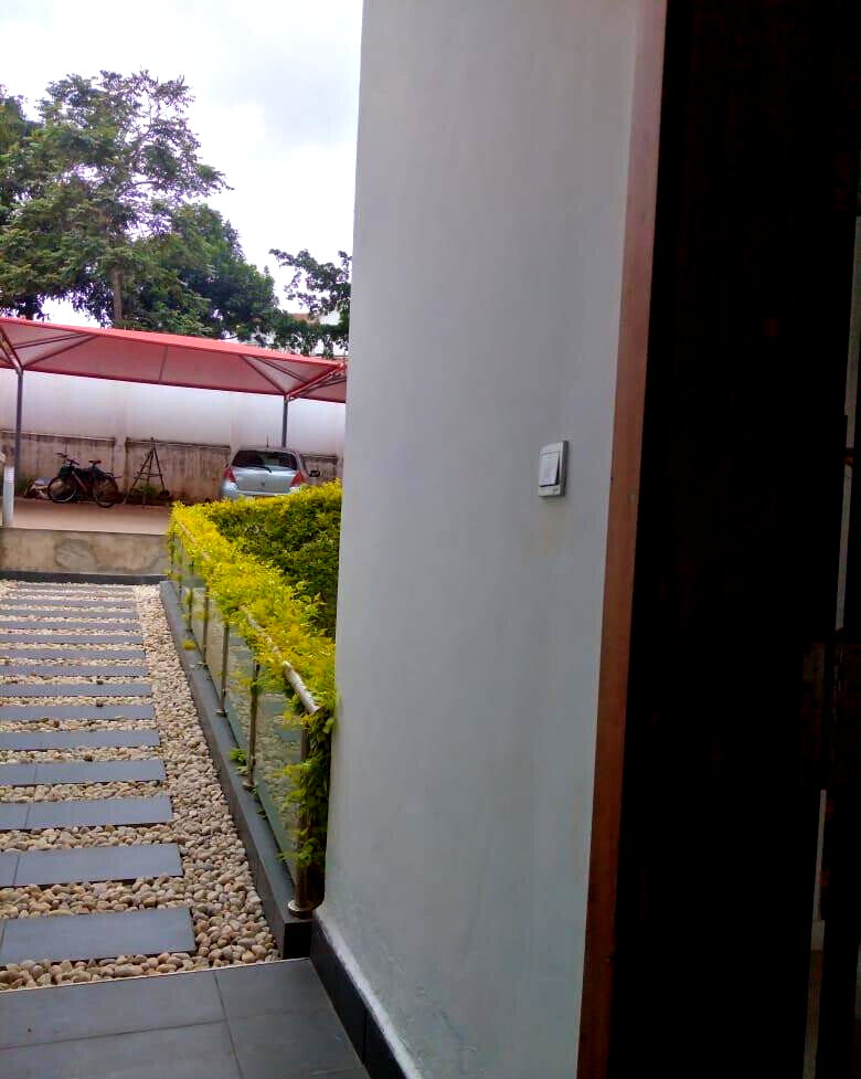 Newly Built 5BR All-Ensuite Townhouse with Pool – Kyuna