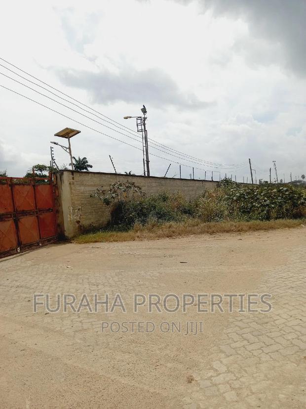 Yard to Let Changamwe.