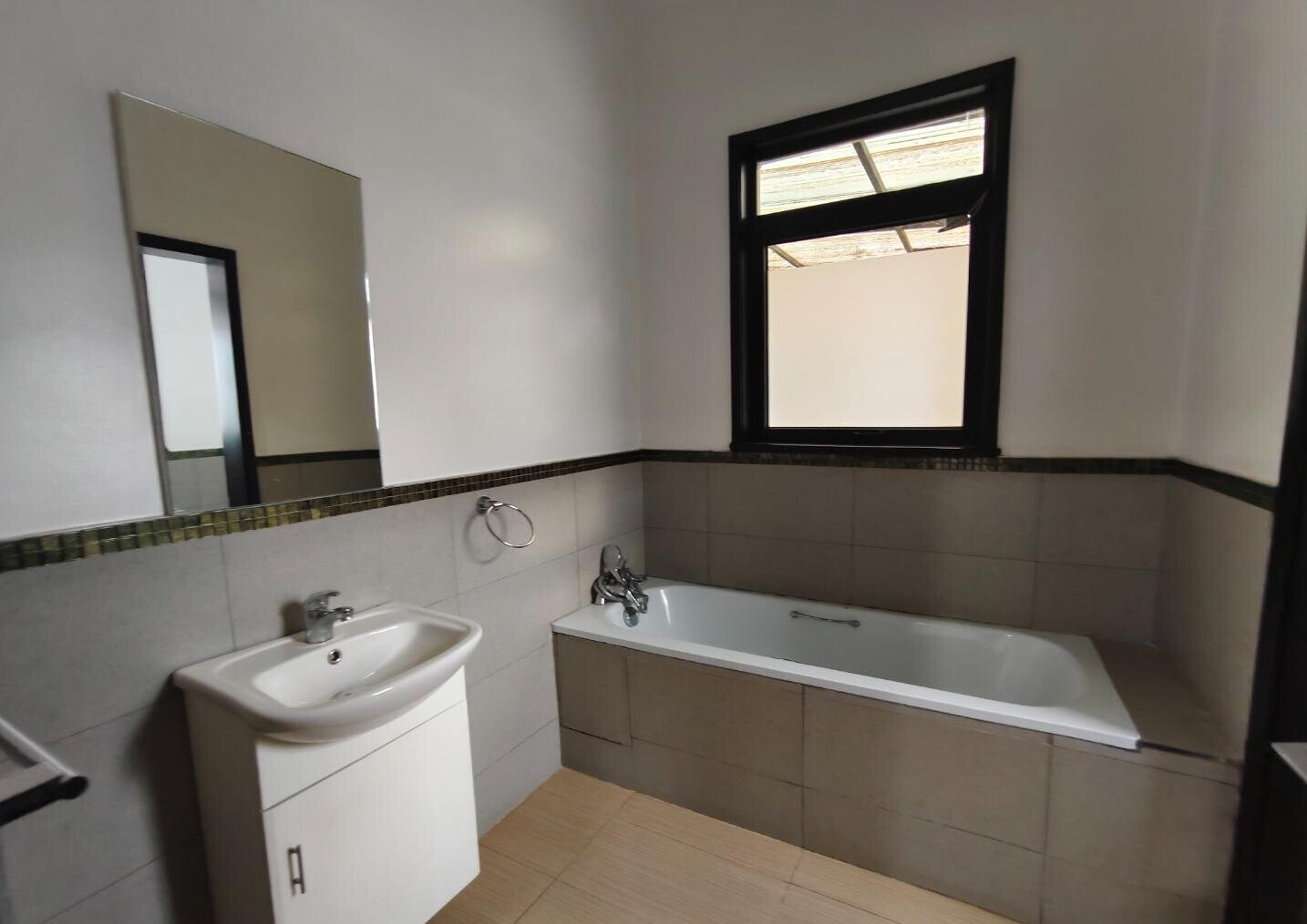 High-Timber Ceilings & Private Garden Townhouse - Lavington