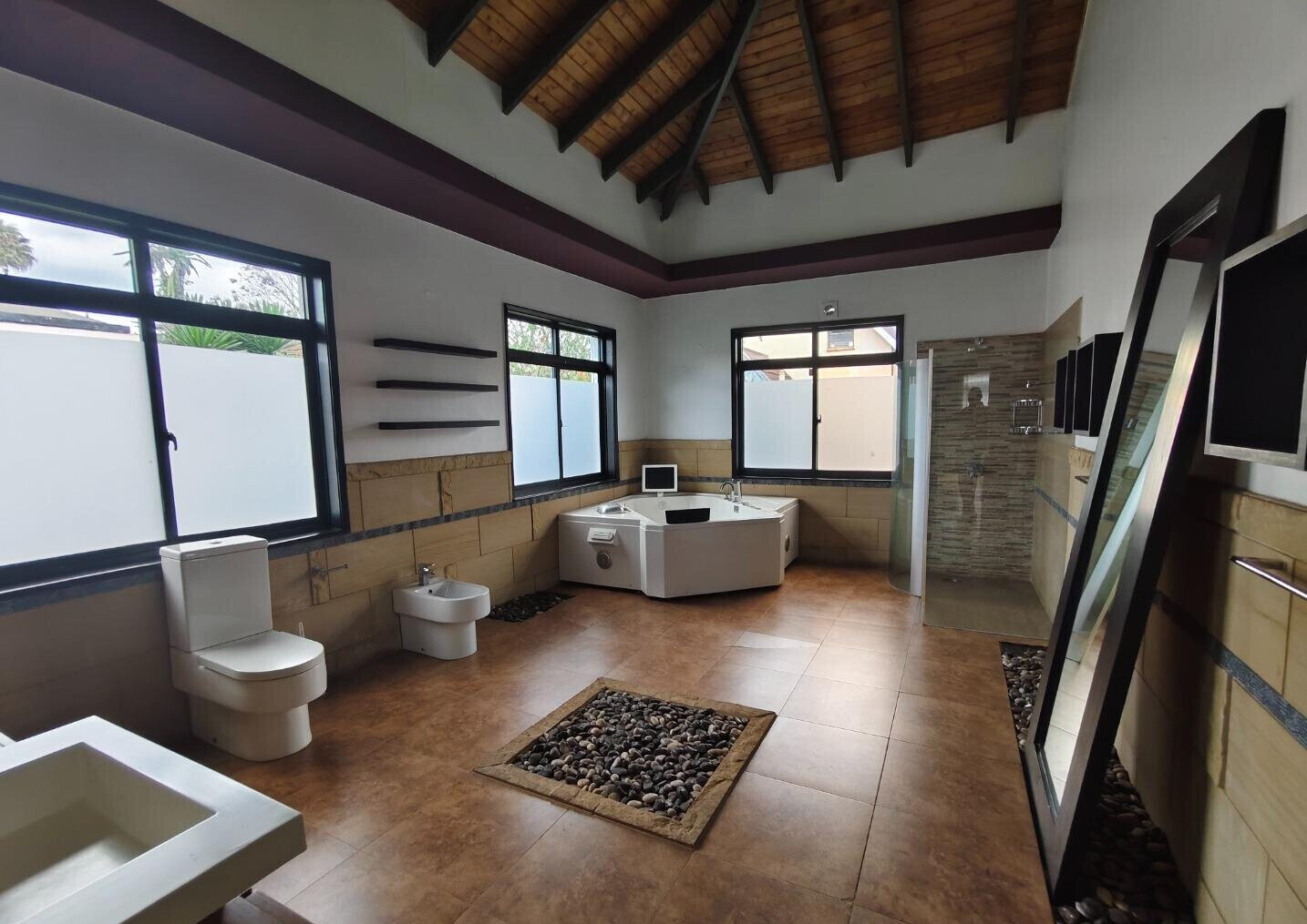 High-Timber Ceilings & Private Garden Townhouse - Lavington