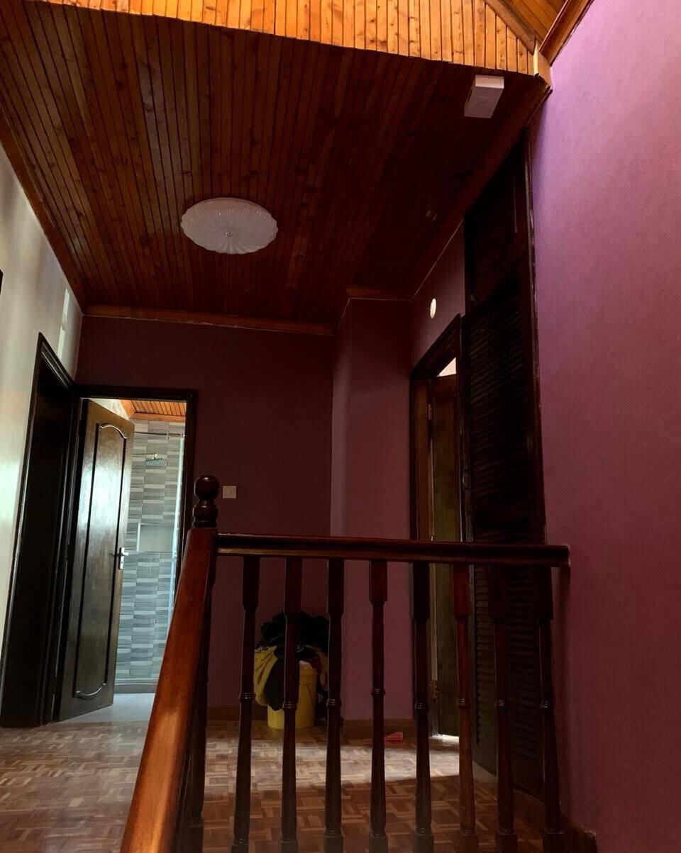 Recently Renovated 4BR Townhouse with Outdoor Kitchen - Parklands