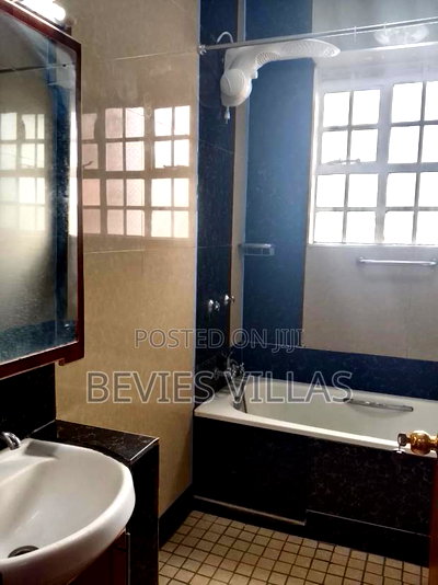 2bdrm Apartment in Parklands for rent - Image 6