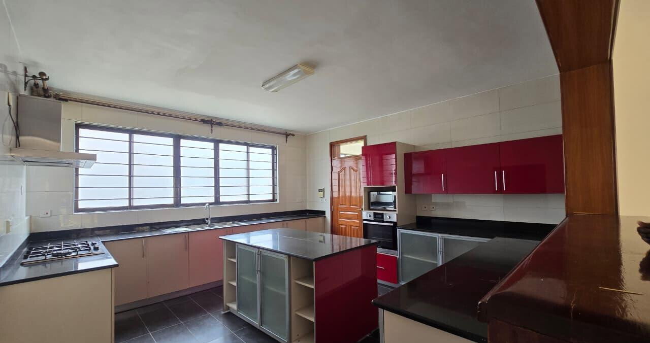 5BR Townhouse with Garden at KSh 360K