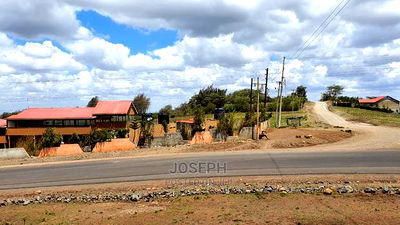 Corner Baridi Kiserian Spacious Restaurant for Sale - Image 16
