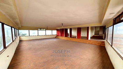 Corner Baridi Kiserian Spacious Restaurant for Sale - Image 19