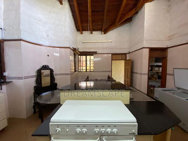 7bdrm House in Karen Road for sale