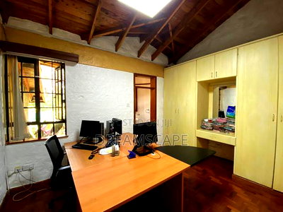 7bdrm House in Karen Road for sale - Image 3