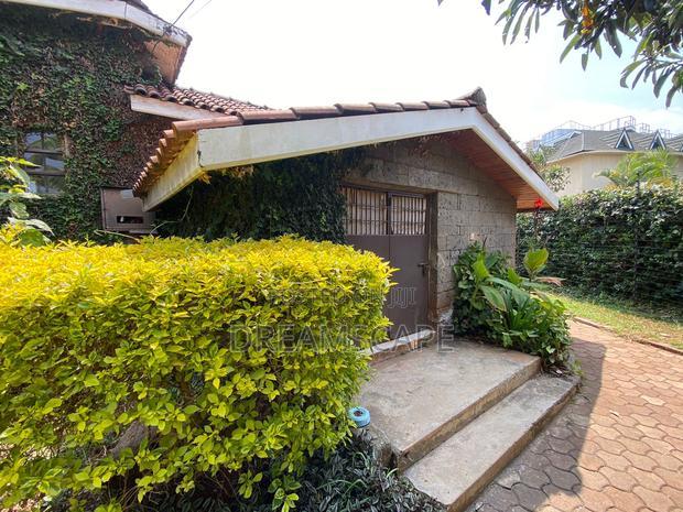 7bdrm House in Karen Road for sale