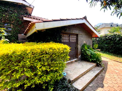 7bdrm House in Karen Road for sale - Image 15