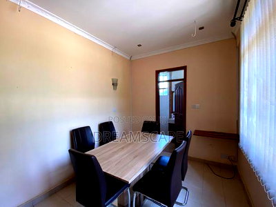 7bdrm House in Karen Road for sale - Image 1