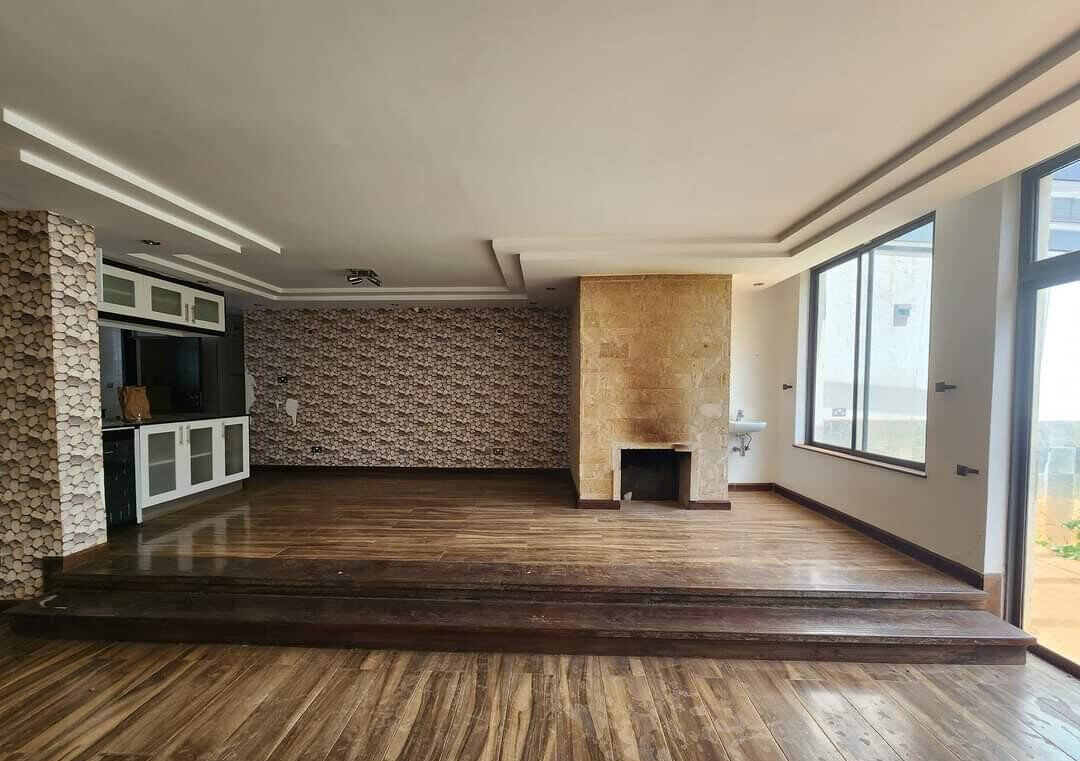 5-Ensuite Townhouse with Shared Pool & Staff Quarters - Lavington