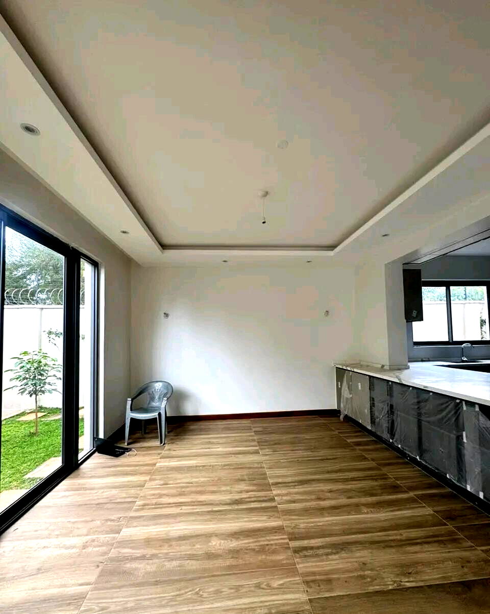 6-Ensuite Townhouse with Rooftop Terrace & DSQ - Lavington
