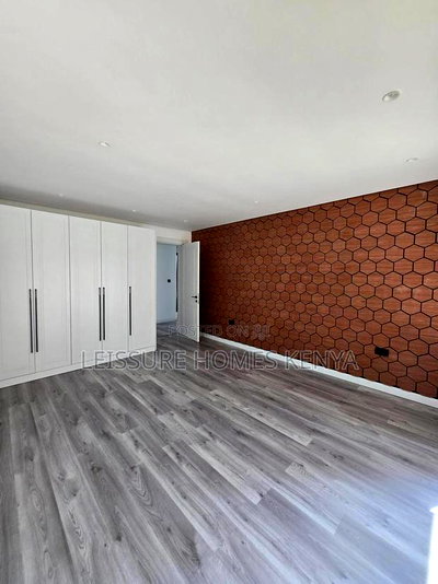 5bdrm Villa in Lavington for sale - Image 13