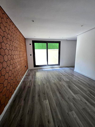 5bdrm Villa in Lavington for sale - Image 12