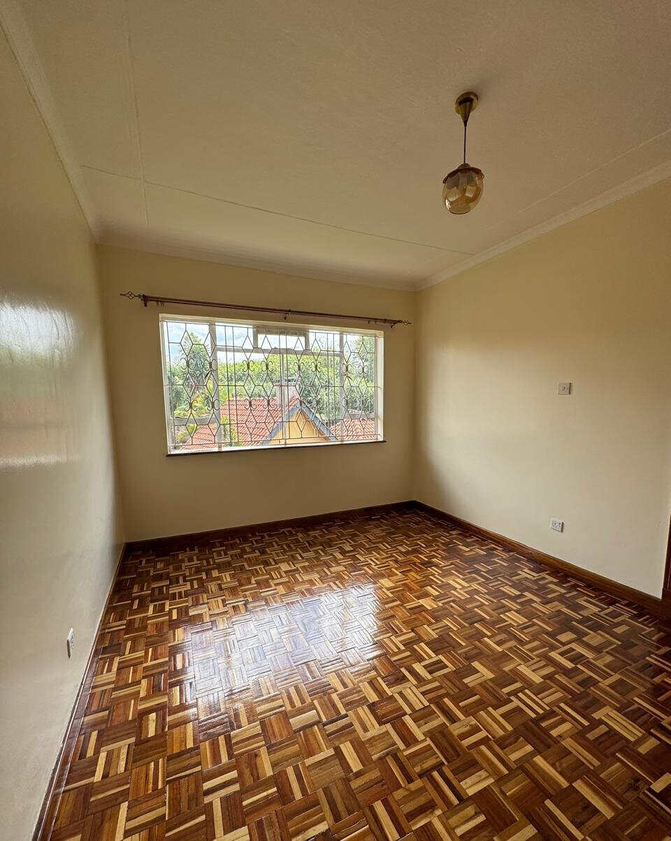 1/2 Acre 5BR Home with Garden