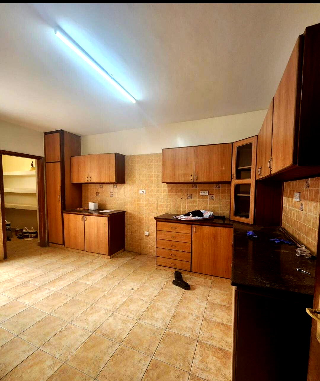 5-Ensuite Townhouse with Pool & Borehole - Lavington
