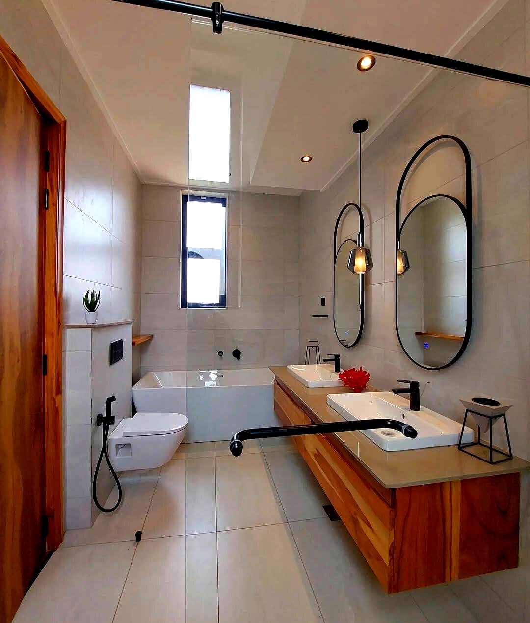 18 Ultra-Premium Villas with Private Gardens - Loresho