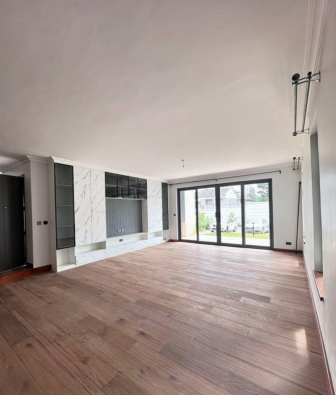 5-Ensuite Townhouse with Rooftop Terrace & Borehole - Lavington