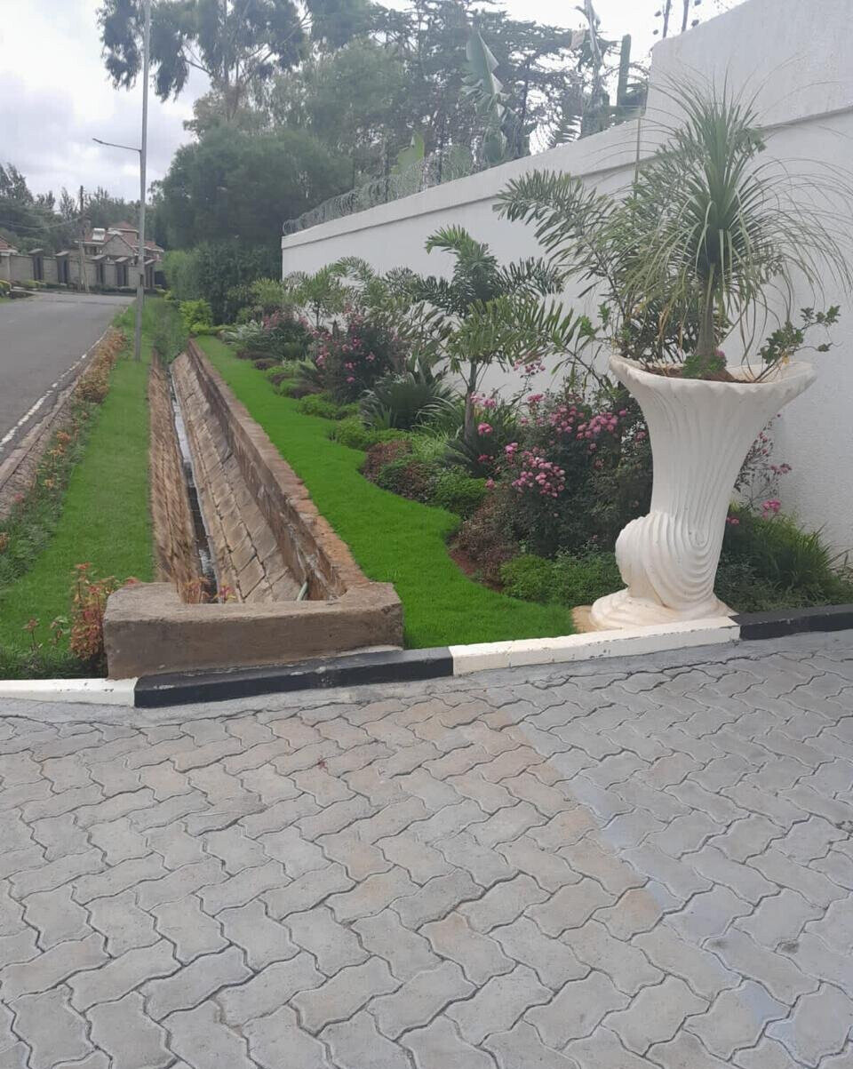 5-Ensuite Villa with Man-Made Dam & Clubhouse – Karen